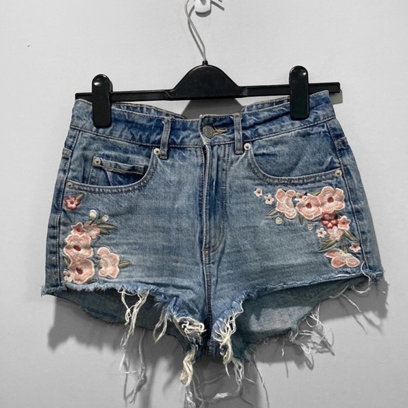 Garage Floral Festival High Rise Jean Shorts - Picture 2 of 14